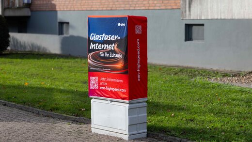 Hier ist ein Verteilerschrank zu sehen.